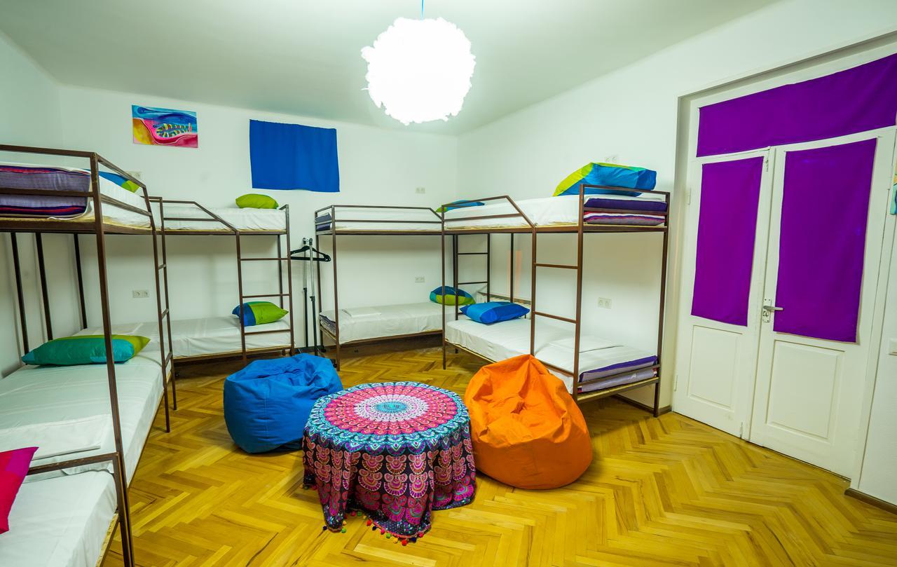 Zgarbi Hostel Tbilisi Exterior foto