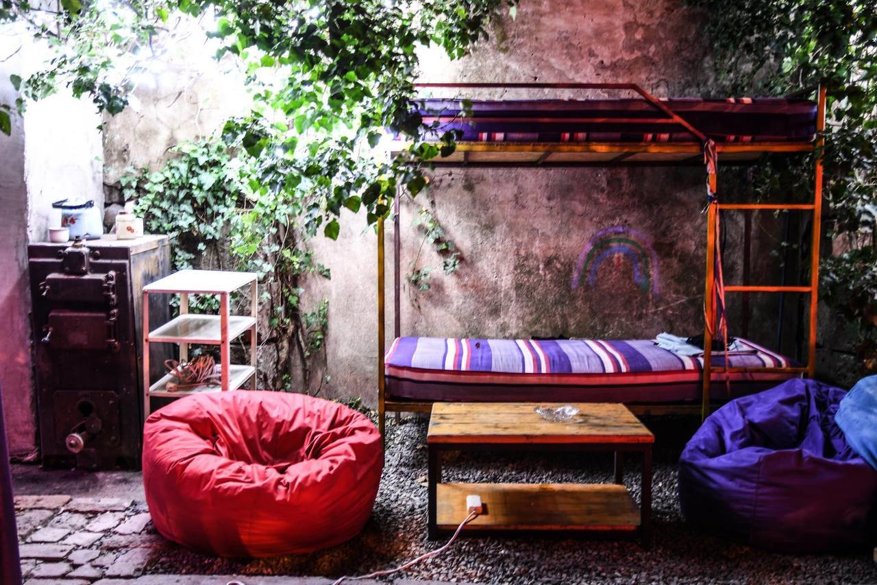 Zgarbi Hostel Tbilisi Exterior foto