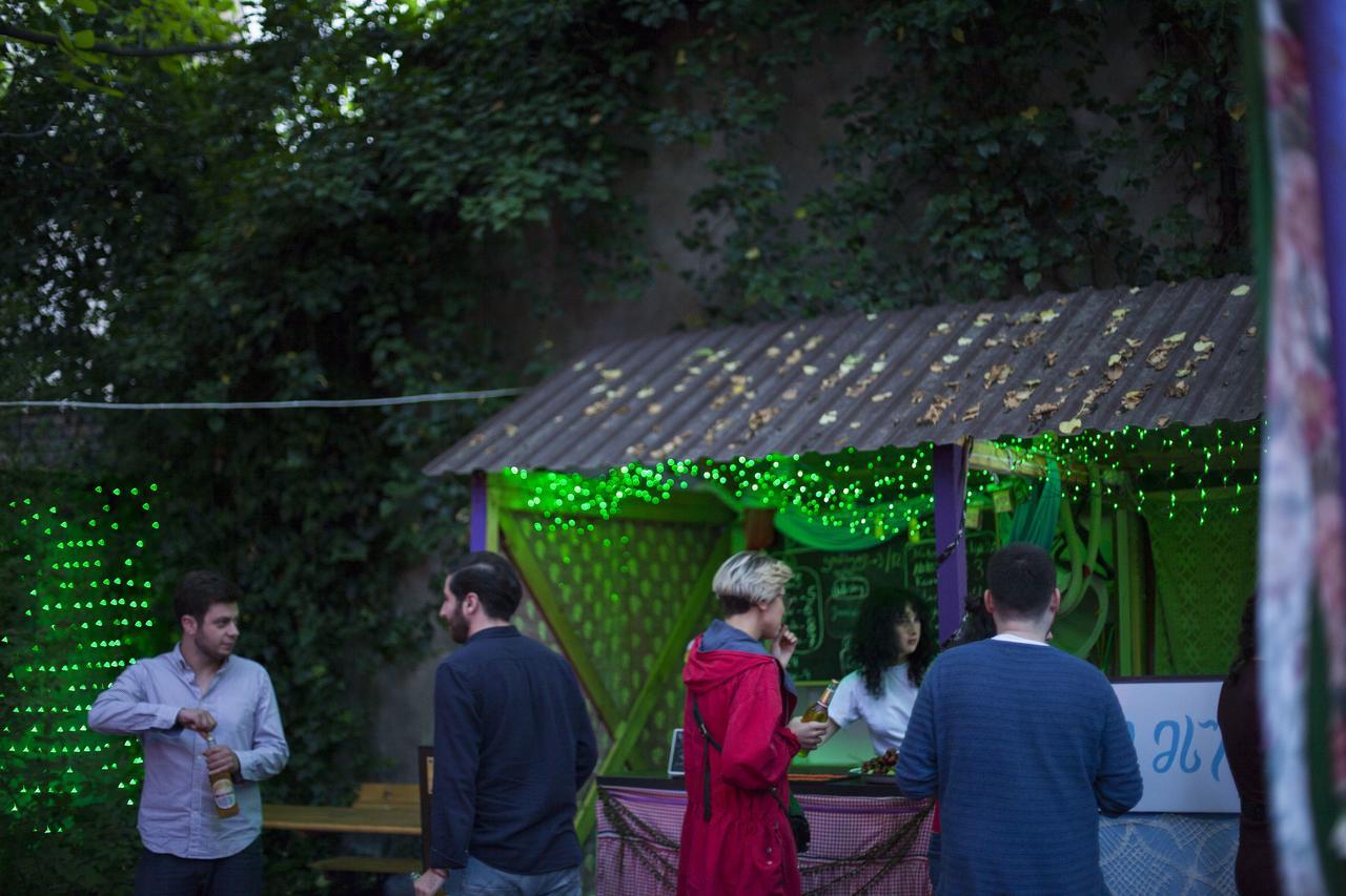 Zgarbi Hostel Tbilisi Exterior foto